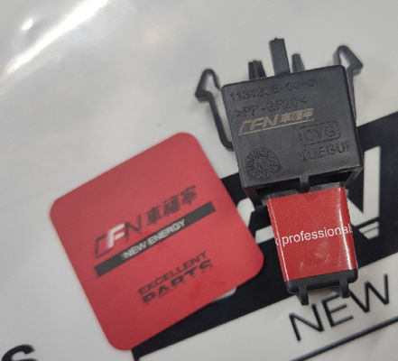 Ростостойкие автозапчасти Tesla Задние багажные застежки 1131205-00-C