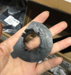 Кронштейн датчика парковки переднего бампера Tesla Model S S1 2015-2021