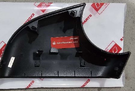 Tesla Model Y Правосторонняя дверь пассажира Застежка зеркала черная 8202202