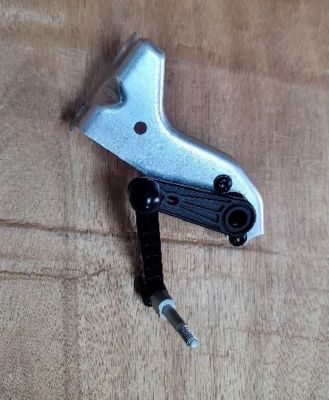 Датчик пневмоподвески передней правой Tesla Model S/X 1044941-00-B 11x10x5см